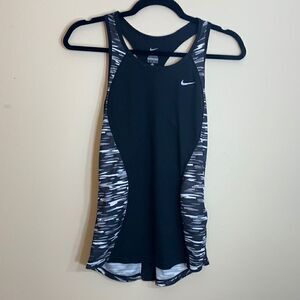 Nike dri-fit racer back tank black and black camo size xs (g1)